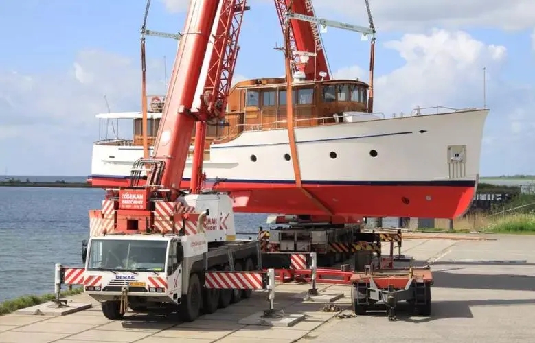 安徽池州游艇輪胎吊公司設備的保養