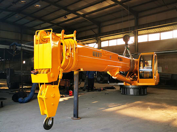 福建漳州船用起重機(jī)廠家隨船吊判斷質(zhì)量是否可靠      
