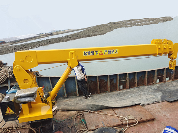 福建漳州船用起重機(jī)廠家船用起重機(jī)類(lèi)型多樣
