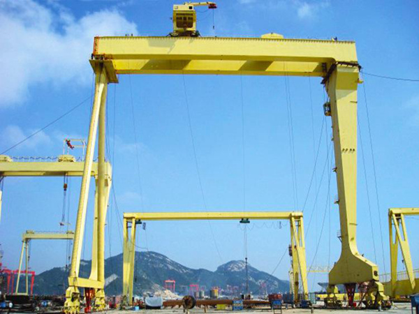 廣東深圳造船門式起重機(jī)廠家造船門式起重機(jī)維護(hù)與管理